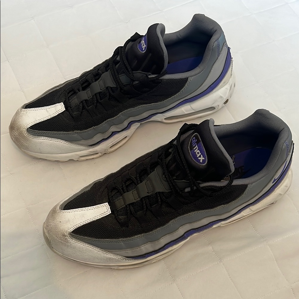 Size 15 Men's Nike Air Climax Black and Gray Sneakers - Picture 4 of 8